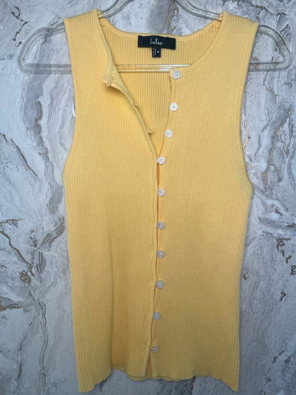 Lulus Women's Yellow Ribbed Button-Front Sleeveless Tank Top